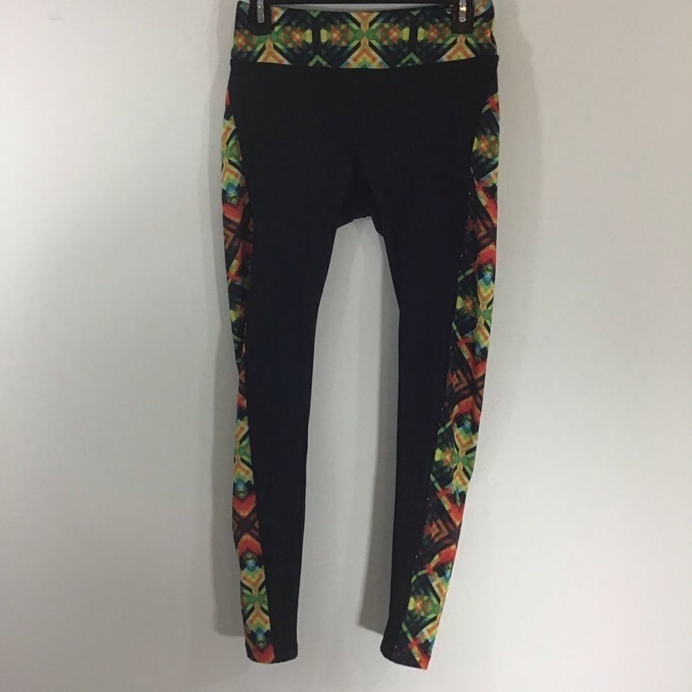 Lularoe Jordan activewear leggings, small, EUC